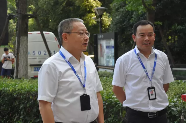 od平台入口官网工会夏日送清凉在行动 集团总裁乔晓戈一行亲切慰问一线员工