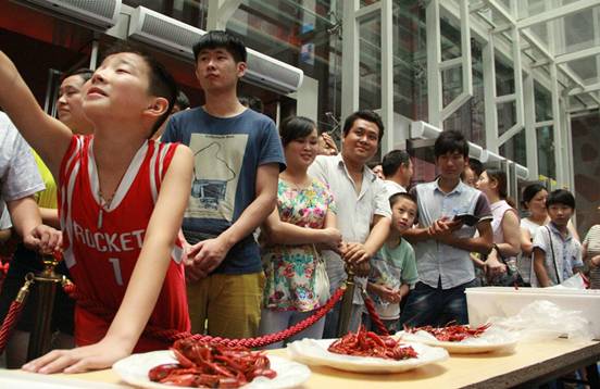 中环购物中心”吃龙虾大赛“圆满结束