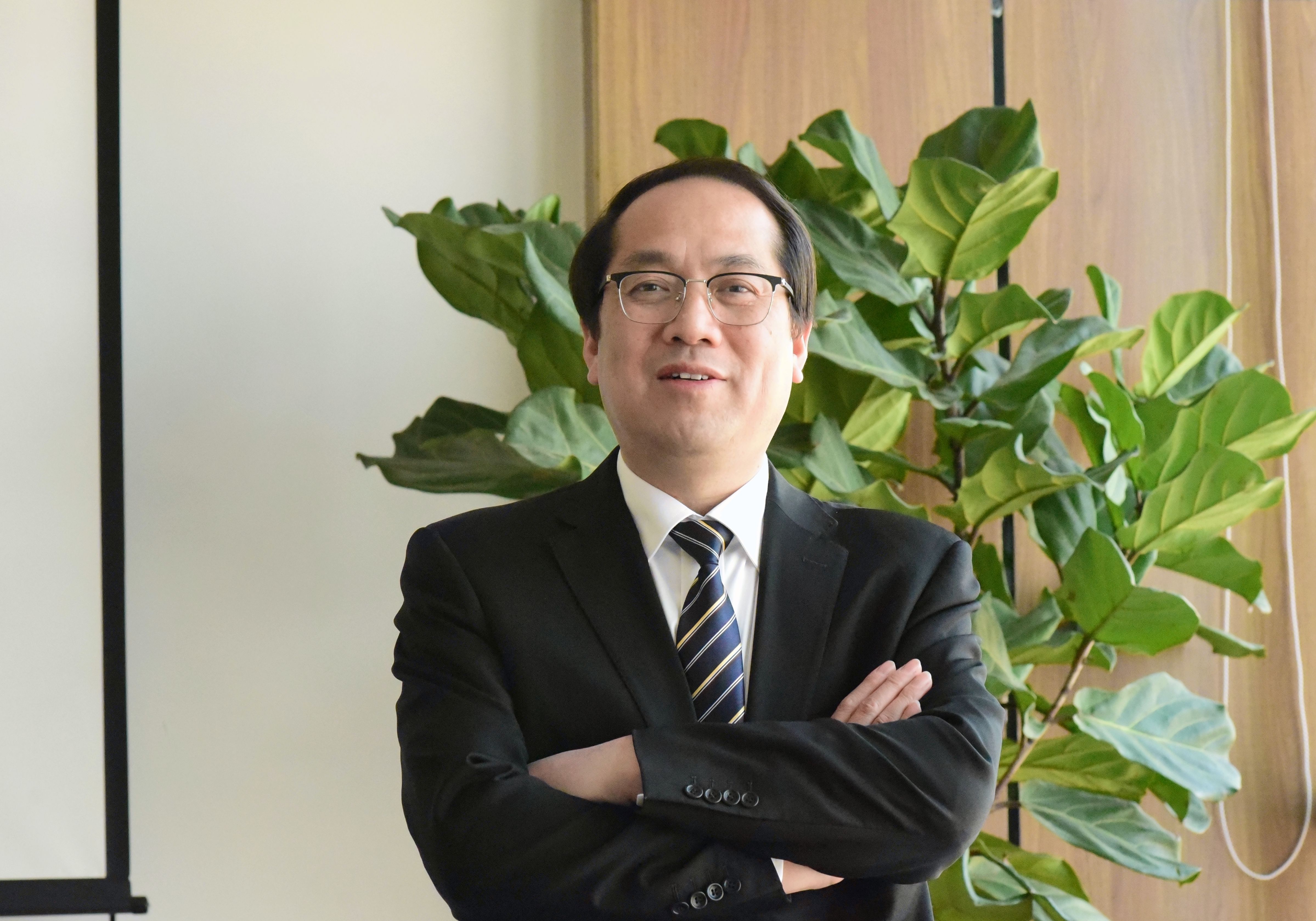 何卫东 : 我不介意十五年居一处