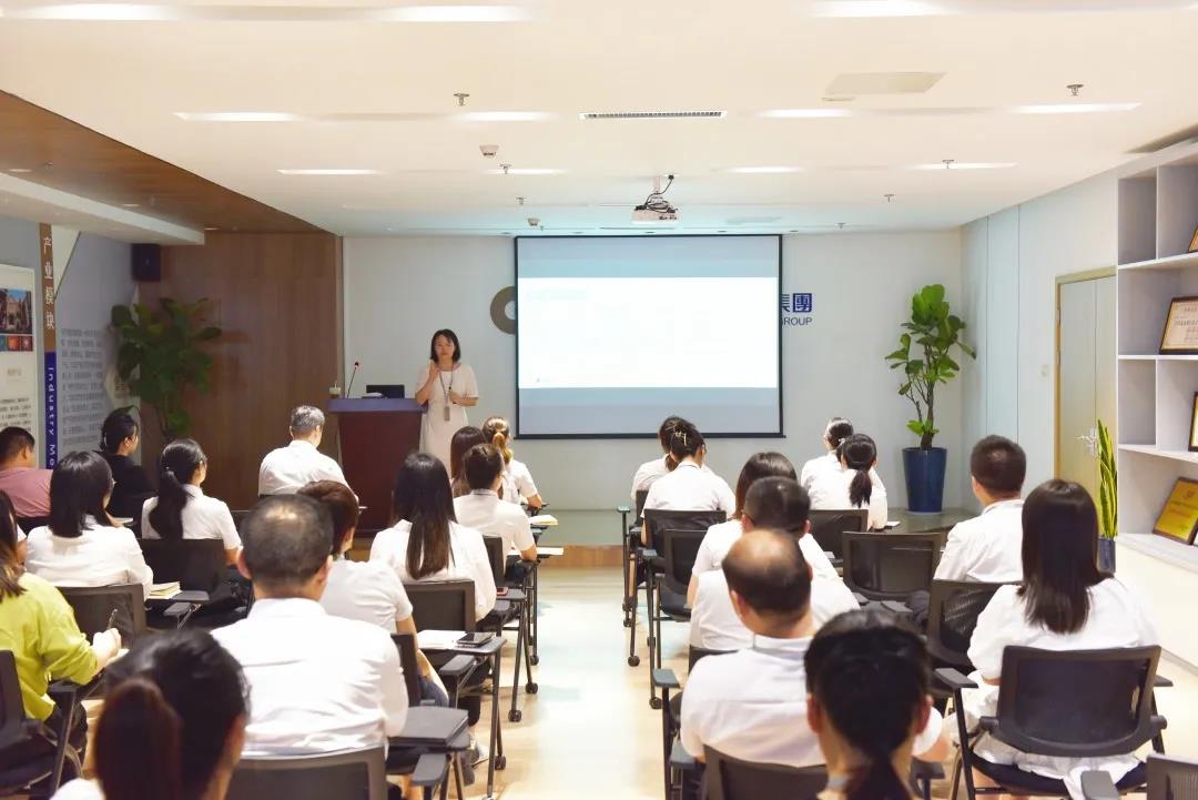 od平台入口官网2021年度员工培训—职场商务接待礼仪专题圆满举行